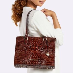 Brahmin Anywhere,Croc Embossed exotic Leather,
pecan color,work,laptop,IPad tote